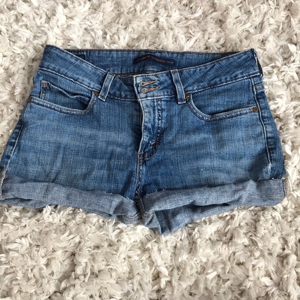 Levi’s Jean Short-Shorts